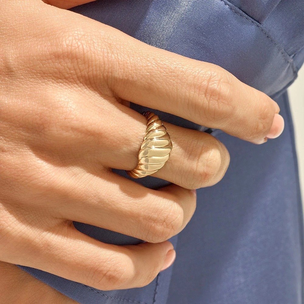 Twist Elegance Ring - Image 3